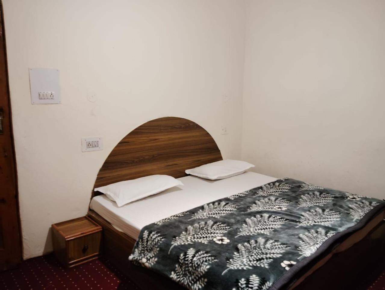 Hotel New Gulmarg Manali Extérieur photo